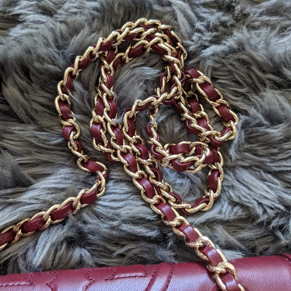 Tory Burch Crossbody Handbag. - Picture 11 of 15